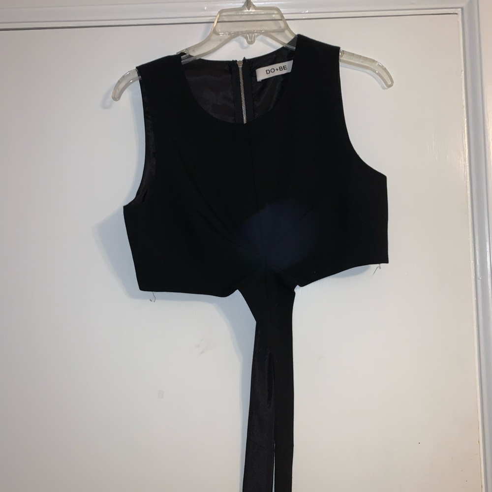 DO+BE Crop Top